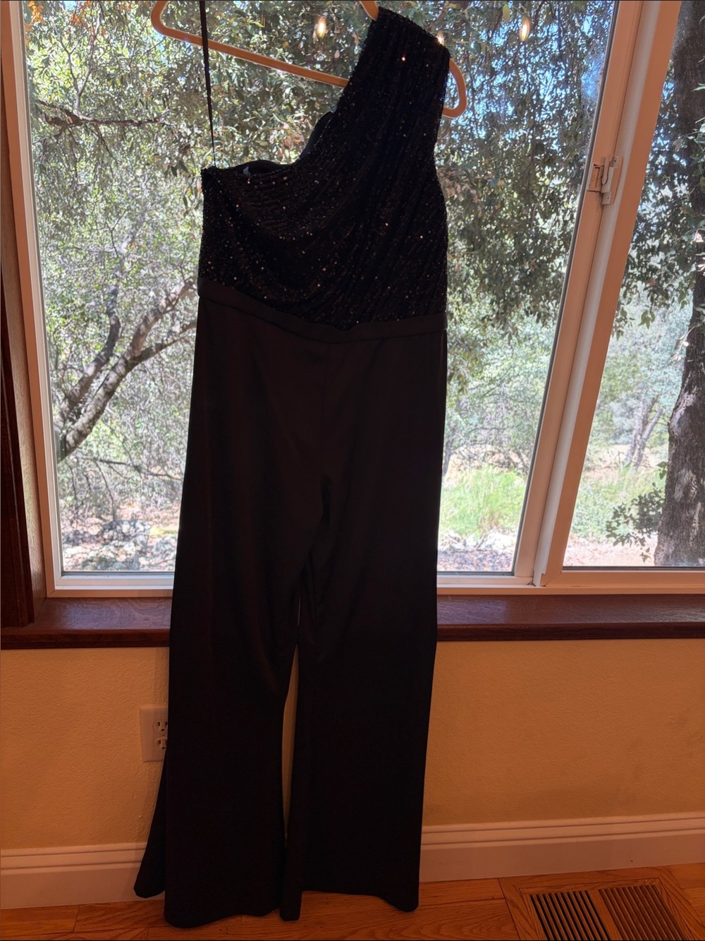 Black One-Shoulder Sequin Jumpsuit